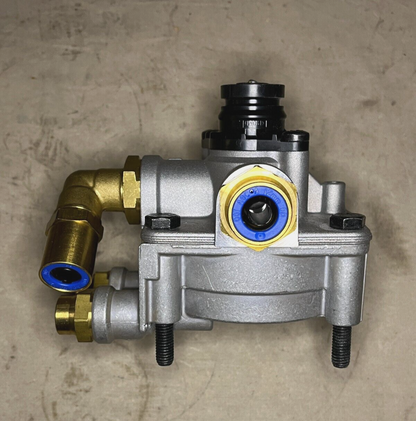 MILITARY MMPV, MRAP RG31 R0120203 AIR PRESSURE RELAY VALVE 2530-01-596-8165