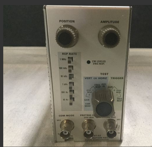 Tektronix 067-0587-10-02 Mainframe Calibrator 7000 11000 Series Oscilloscopes