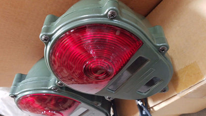 HMMWV M998 M151A2 M800 M35A2 Humvee Rear Tail  Military Truck Light BRAKE LIGHT
