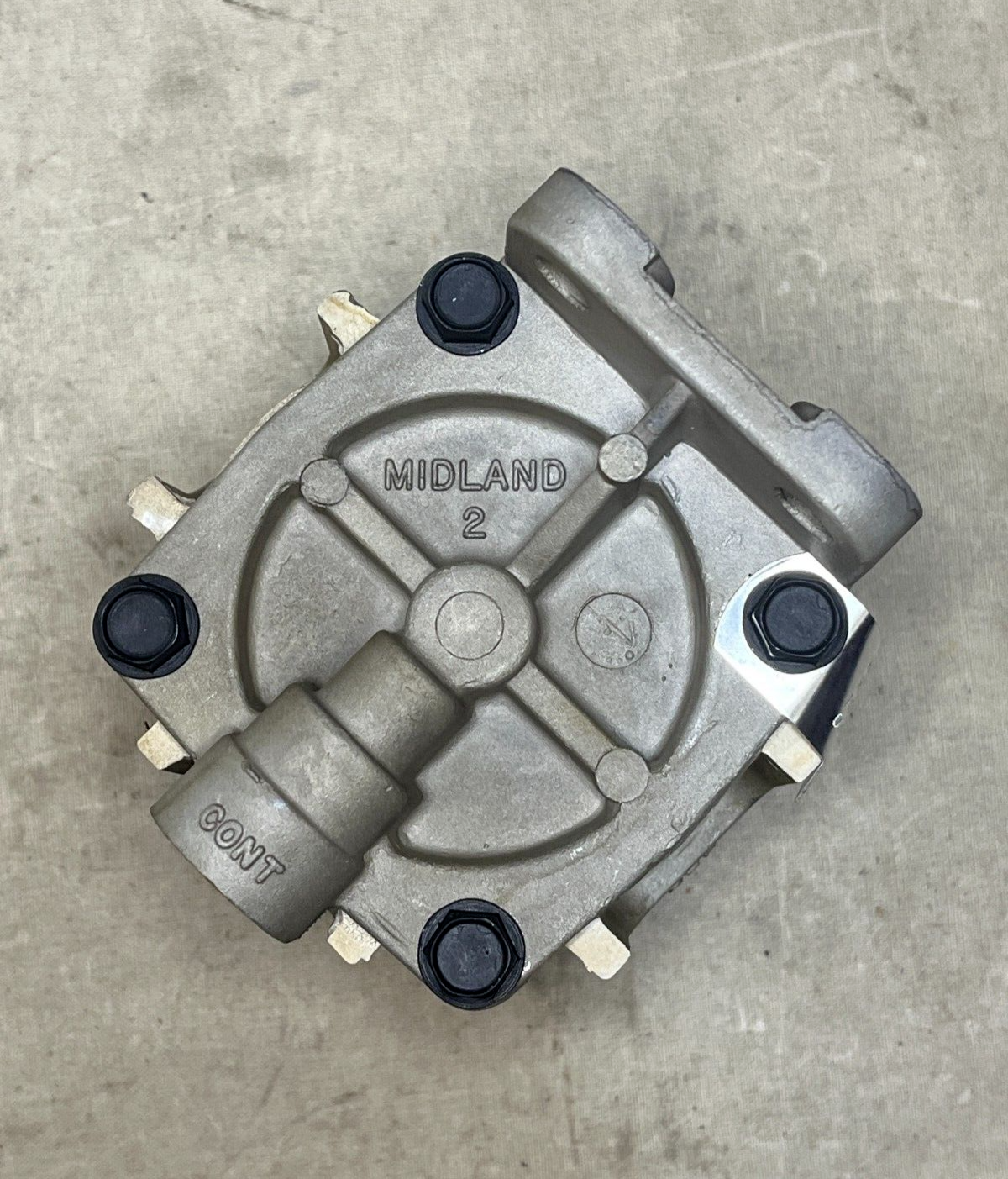 MILITARY M1070 HALDEX RG-2 N-30108-BL AIR PRESSURE RELAY VALVE 2530-01-332-2420