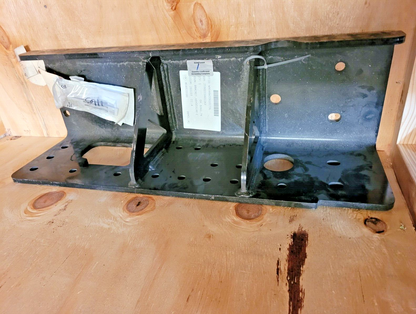MRAP - COUGAR ISS 1.0, 1.5 3828052 VEHICULAR COMPONENTS BRACKET 2590-01-580-1163