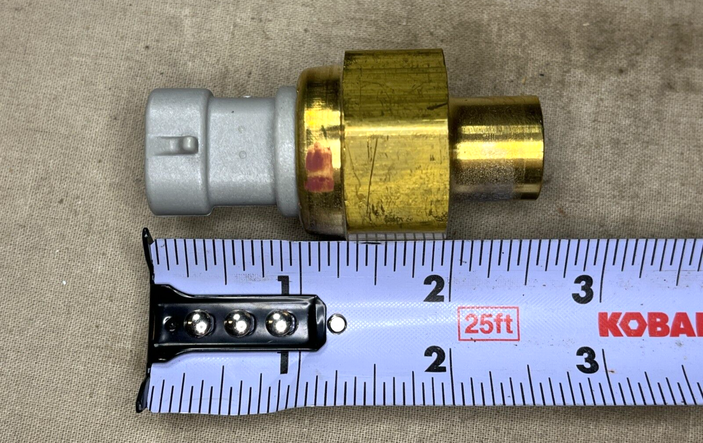 ORIGINAL BFVS CUMMINS 3408609 PRESSURE SWITCH 3056343T 3056346 5930-01-302-5670
