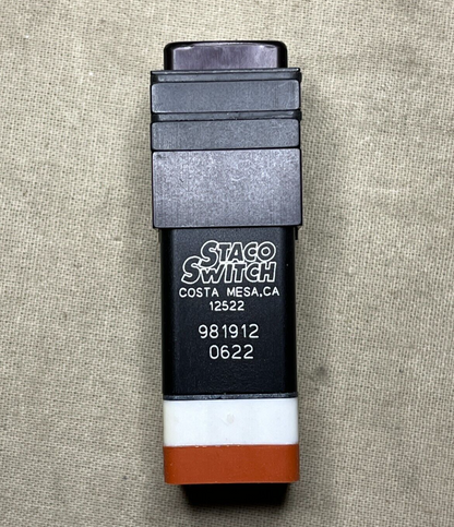 STACO SWITCH 631369-014 PUSH SWITCHES LAMP ASSEMBLY 981912 0622 6240-01-432-5092