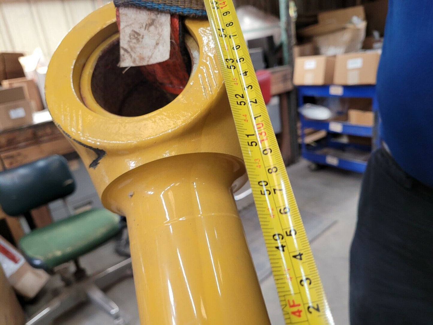 CAT Hydraulic Actuating Cylinder H146439  R85965 Approx 5 Feet Long Heavy Duty