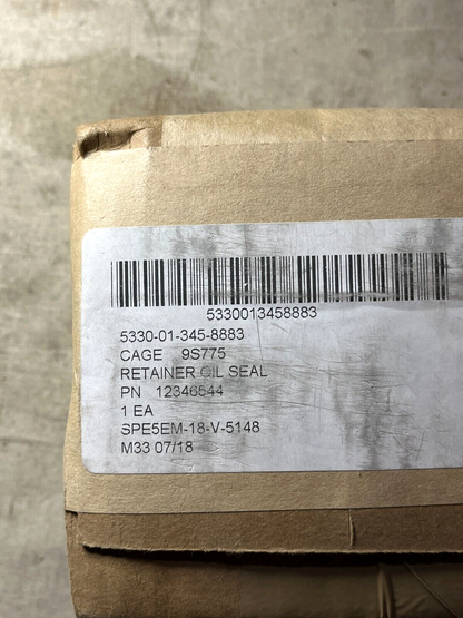 USGI MILITARY M103 HEAVY TANK 12346544 SEAL RETAINER 5330-01-345-8883 NOS