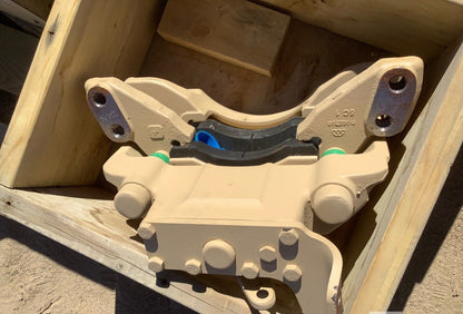 MRAP NAVISTAR DASH W/ISS DISC BRAKE CALIPER ASSEMBLY 3901436C91 2530-01-584-3495