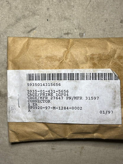 M998 HMMWV MACKENZIE 31597 ELECTRICAL RECEPTACLE CONNECTOR 5935-01-431-5656 NOS