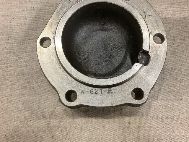M939 SERIES 5-TON TRUCK AXLETECH A-3266-W-621 COVER & SEAL ASSY 2520-01-146-3447