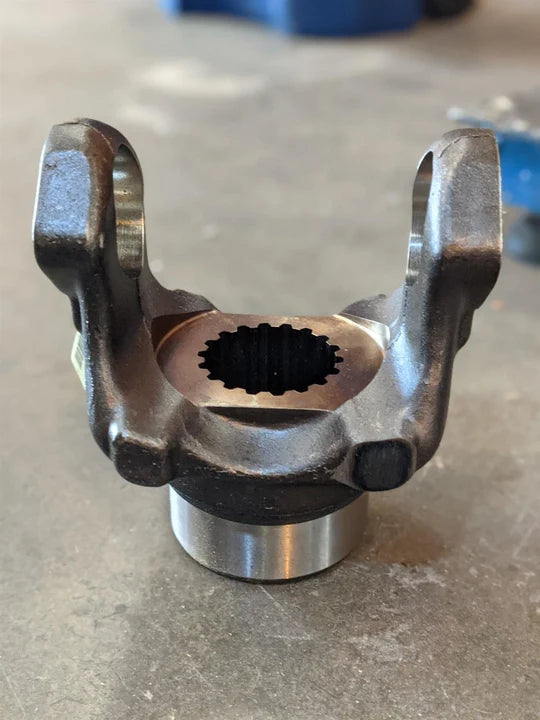 Meritor 17N-4-4561 Military Universal Joint End Yoke – NSN 2520-00-155-7142