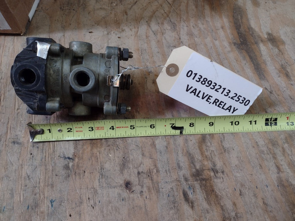 Navistar 483795C91 Relay Valve, Air Pressure - NSN 2530-01-389-3213 - photo 1