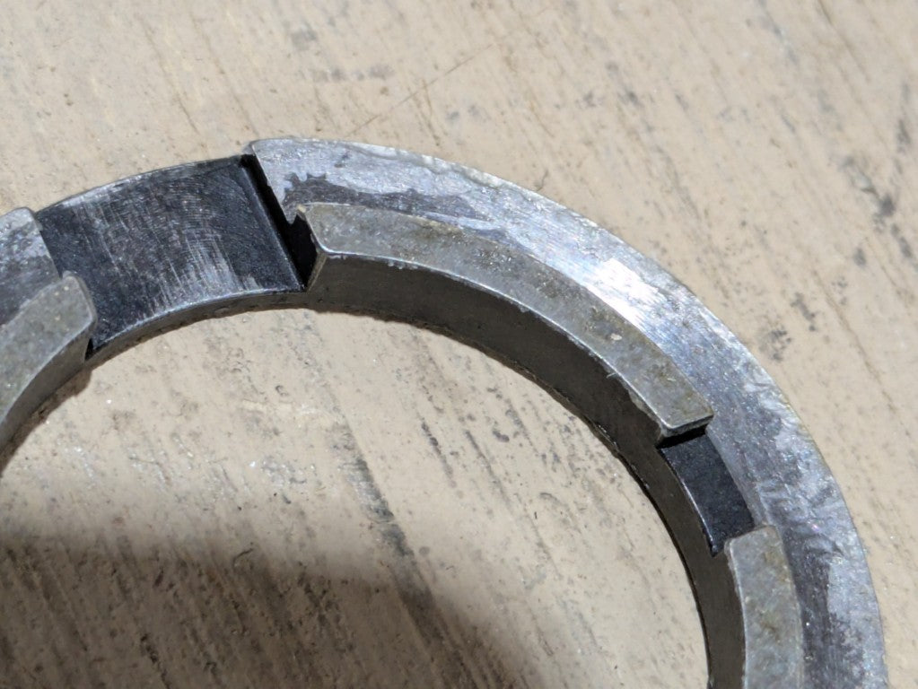 Eaton Aerospace DS-934289 Bearing Retainer - NSN 2995-00-013-3683 - photo 2