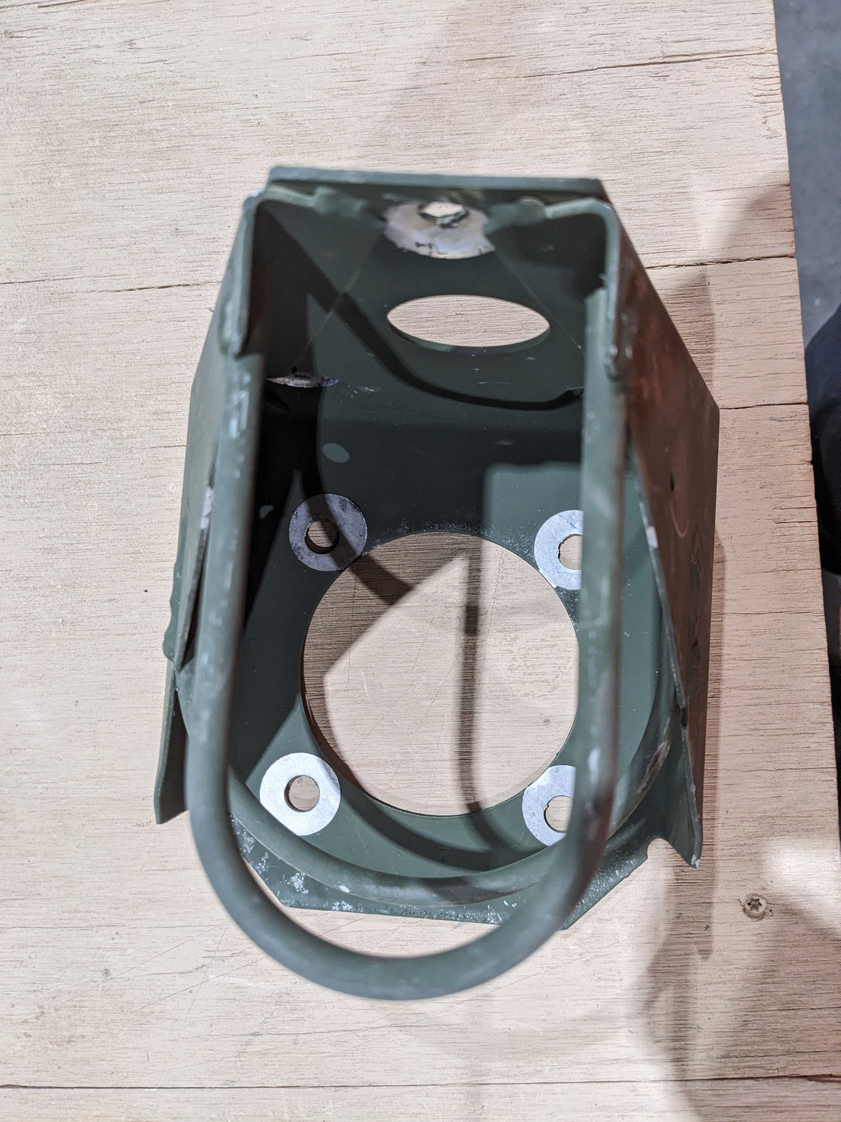 US Army Communications & Electronics A3014546-1 Mounting Bracket - NSN 5340-01-391-2742 - photo 2