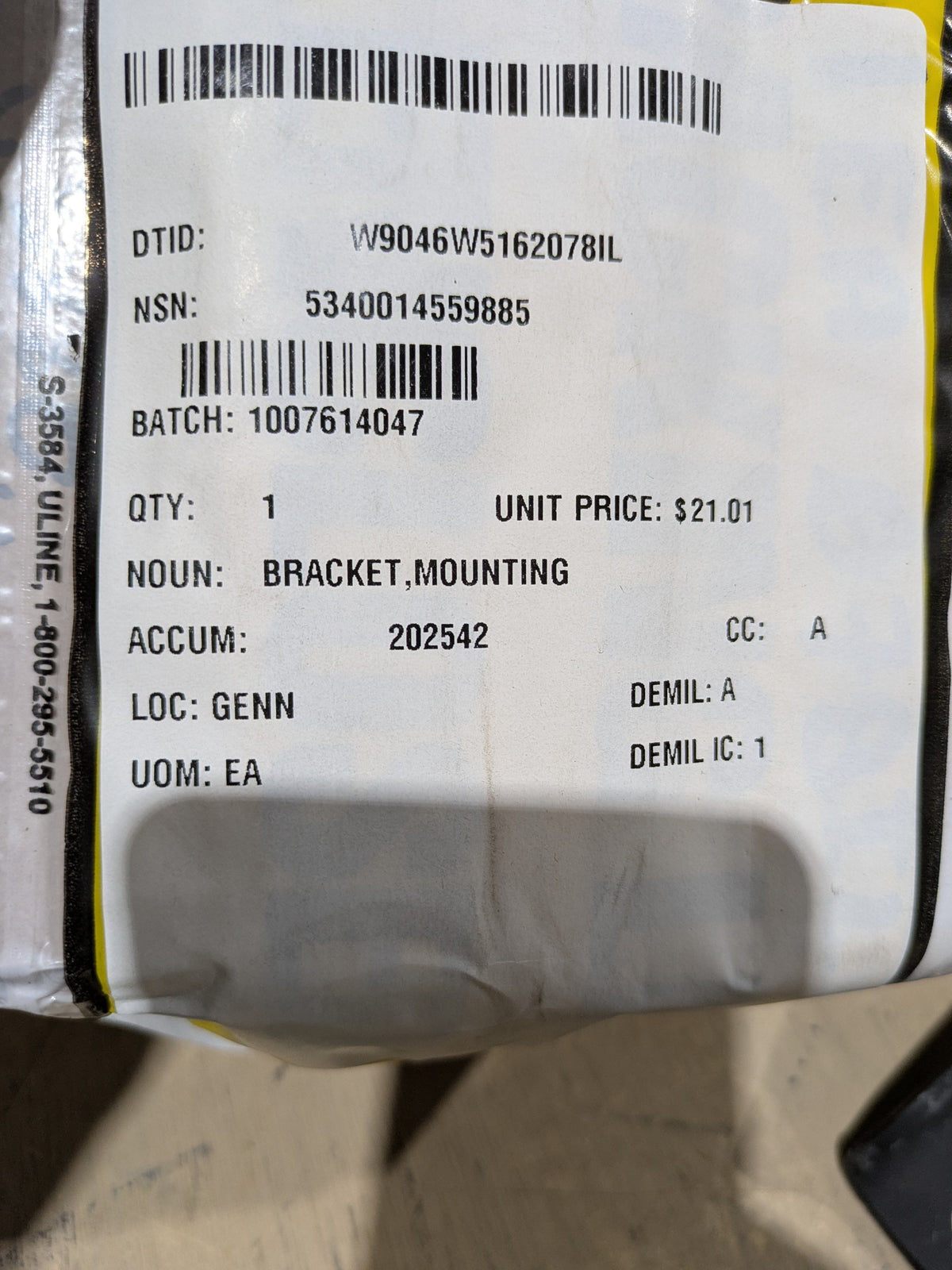 AM General 12506923 Mounting Bracket - NSN 5340-01-455-9885 - inventory label