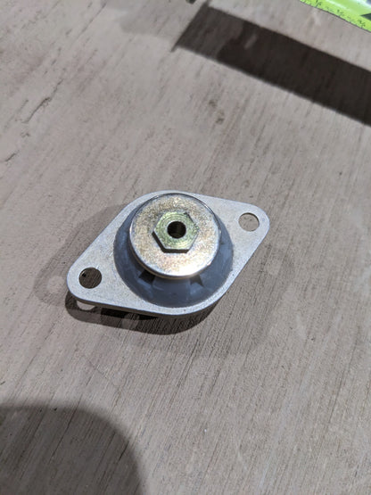 Hutchinson Aerospace & Industry E21-S046 Resilient Mount - NSN 5342-01-352-8198 - photo 3