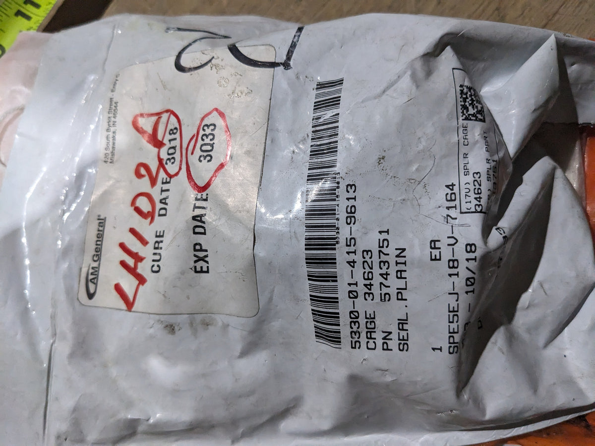 AM General LLC 5743751 Plain Seal - NSN 5330-01-415-9613 - inventory label