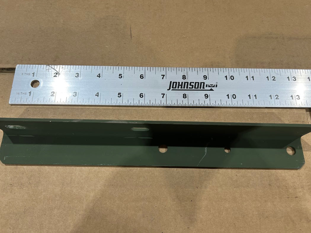 Military PLS M1074 M1076 1941140 Green ANGLE BRACKET NSN 5340-01-355-2731 OEM New