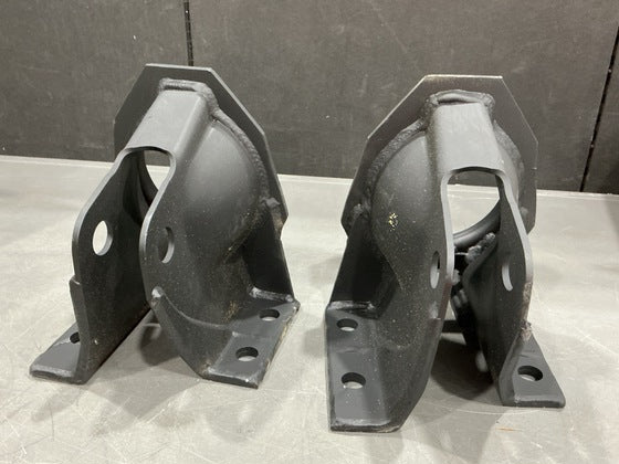 12338191-1 HMMWV Left-Hand Front Spring Seat Bracket – NSN 2590-01-187-7034