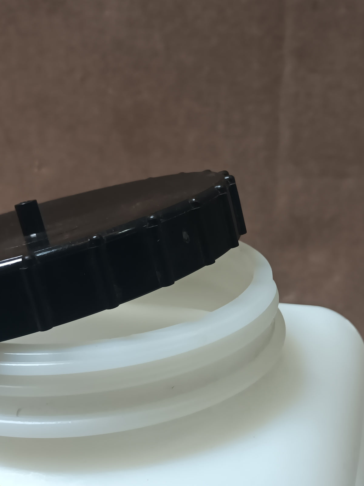 CVG Sprague Devices Water Dispensing Tank Unit E-001-027 3113167C91L - NSN 2510-01-556-5827 - photo 3