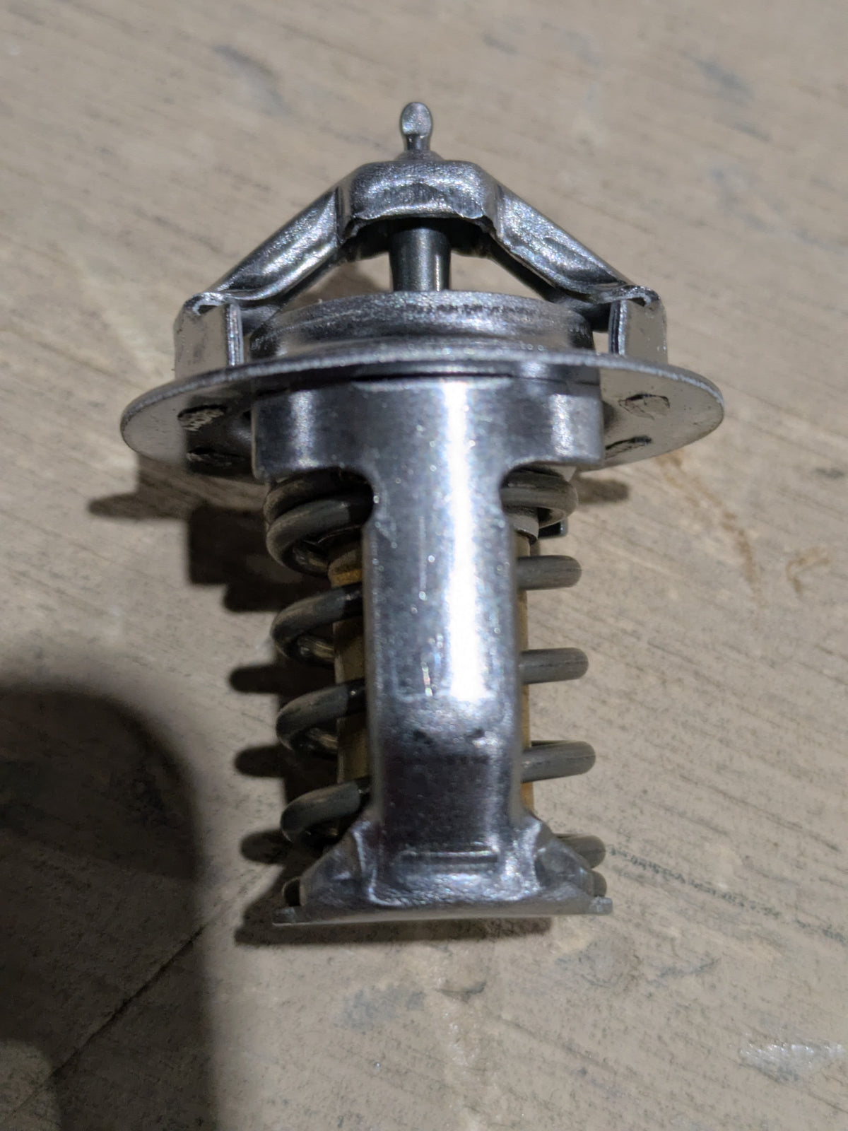 John Deere Tractor Works M810500 Flow Control Thermostat - NSN 6685-01-565-5492 - photo 3