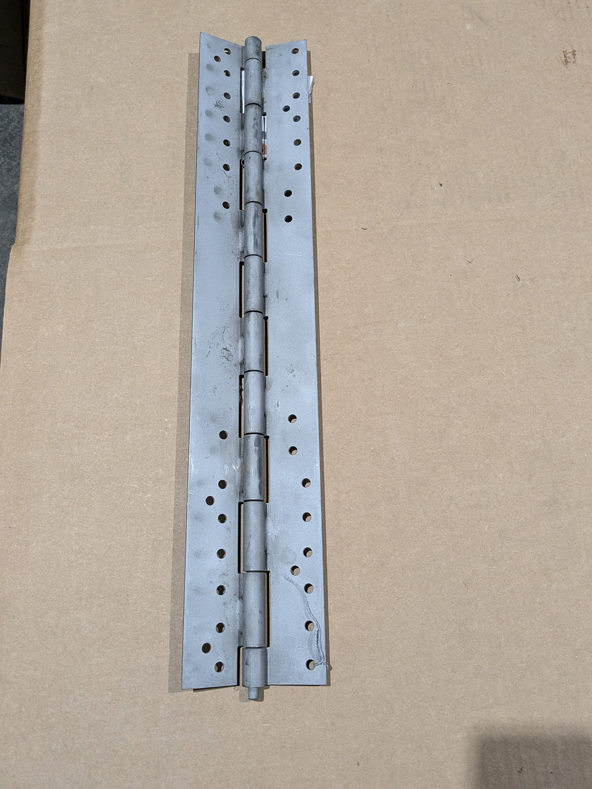 AMZ Alabama Inc. 4668520-000 Vehicular Door Hinge - NSN 2510-01-418-1924 - photo 1