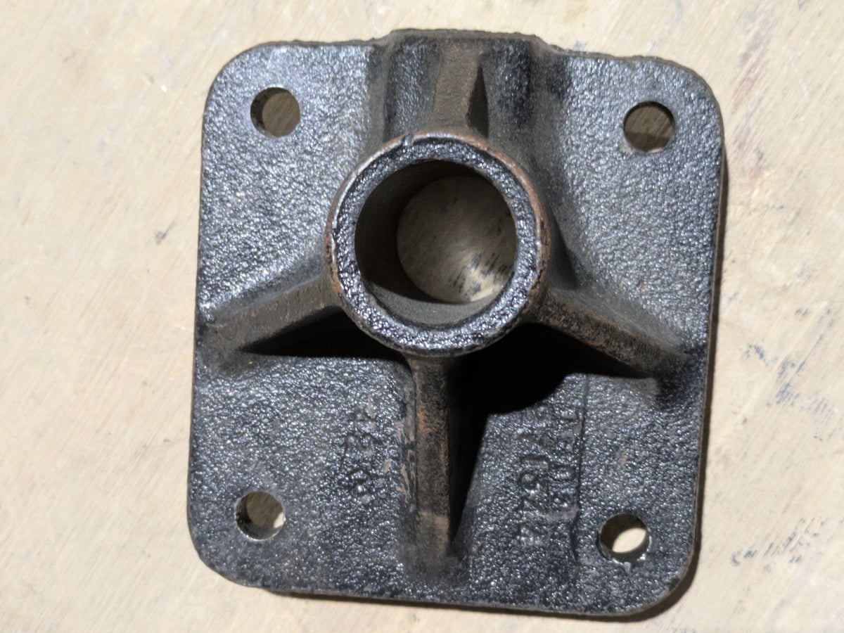 General Motors LLC 6271344 Spring Hanger - NSN 2510-01-096-7680 - photo 3