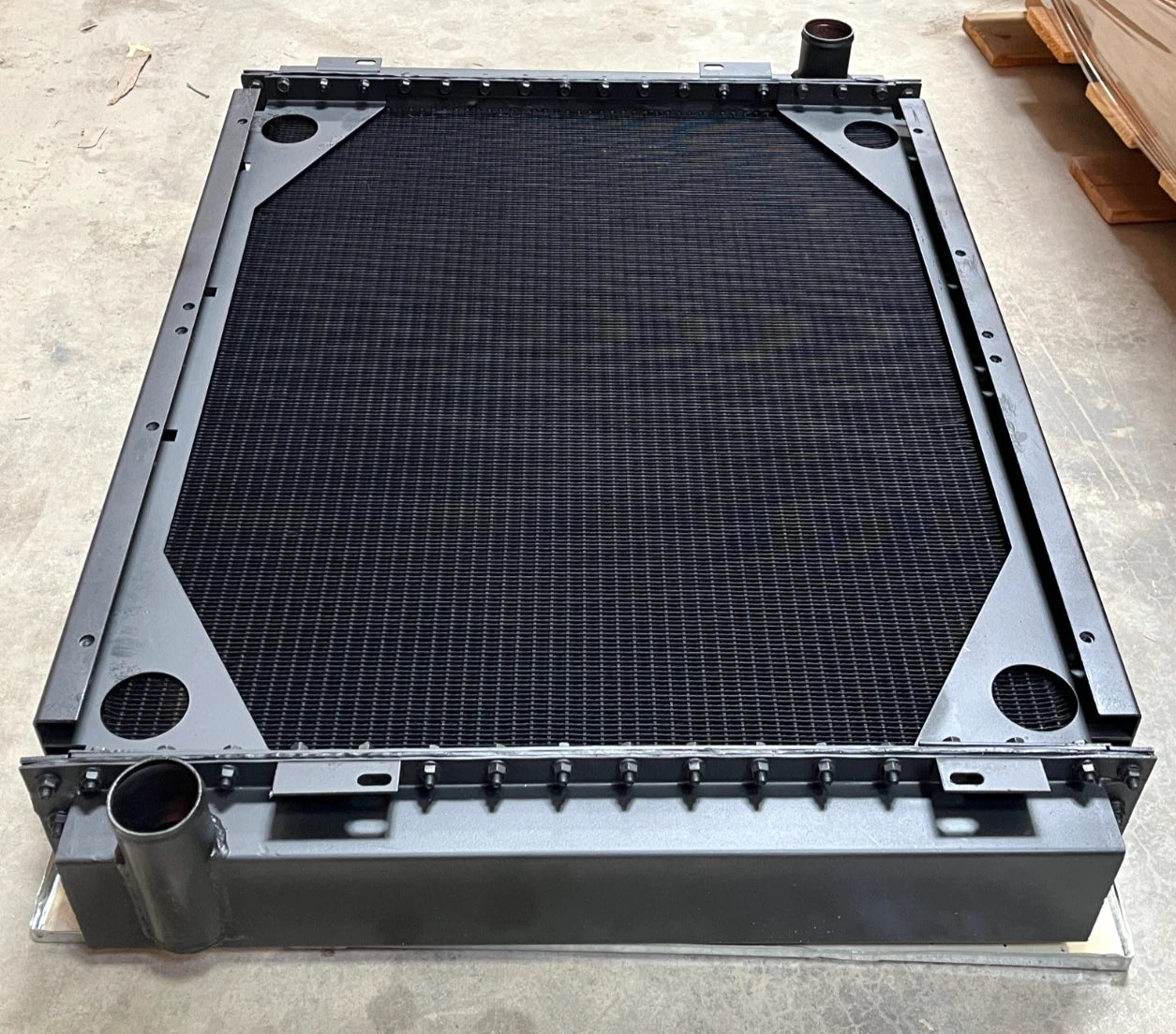 NEW M939 M923 M925 M929 M900 A1 A2 SERIES 5 TON TRUCK RADIATOR 11669165 2930-01-133-2143