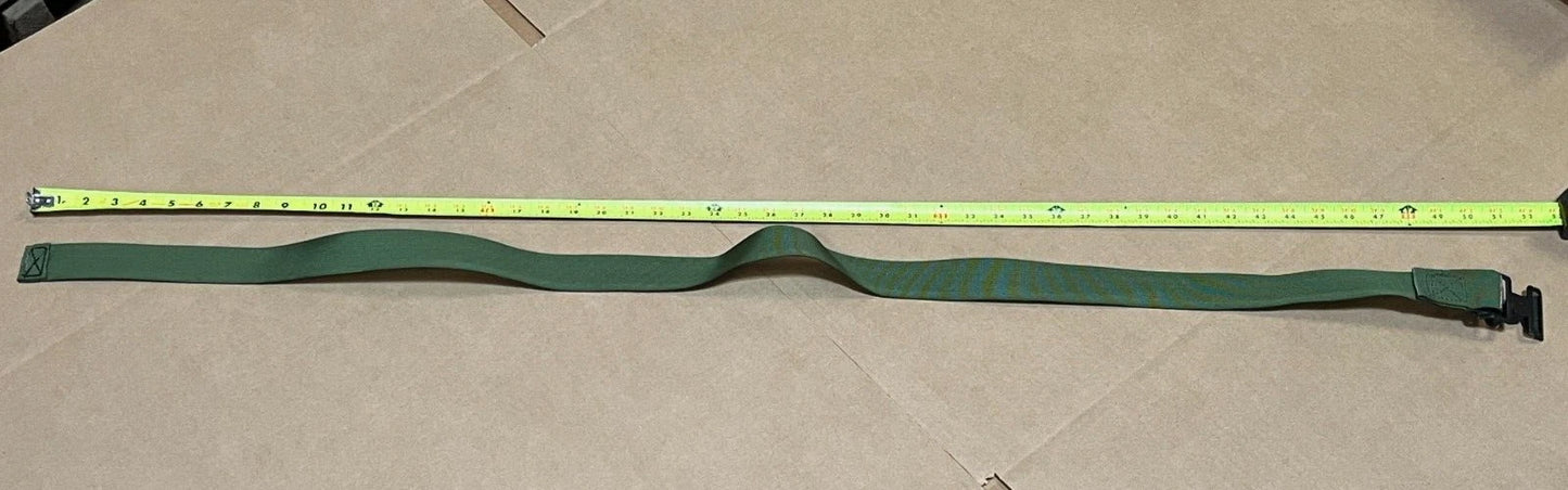 NEW M151 FUEL CAN MOUNTING BRACKET W/STRAP 6566675, 13211E4921, 2590-00-473-6331