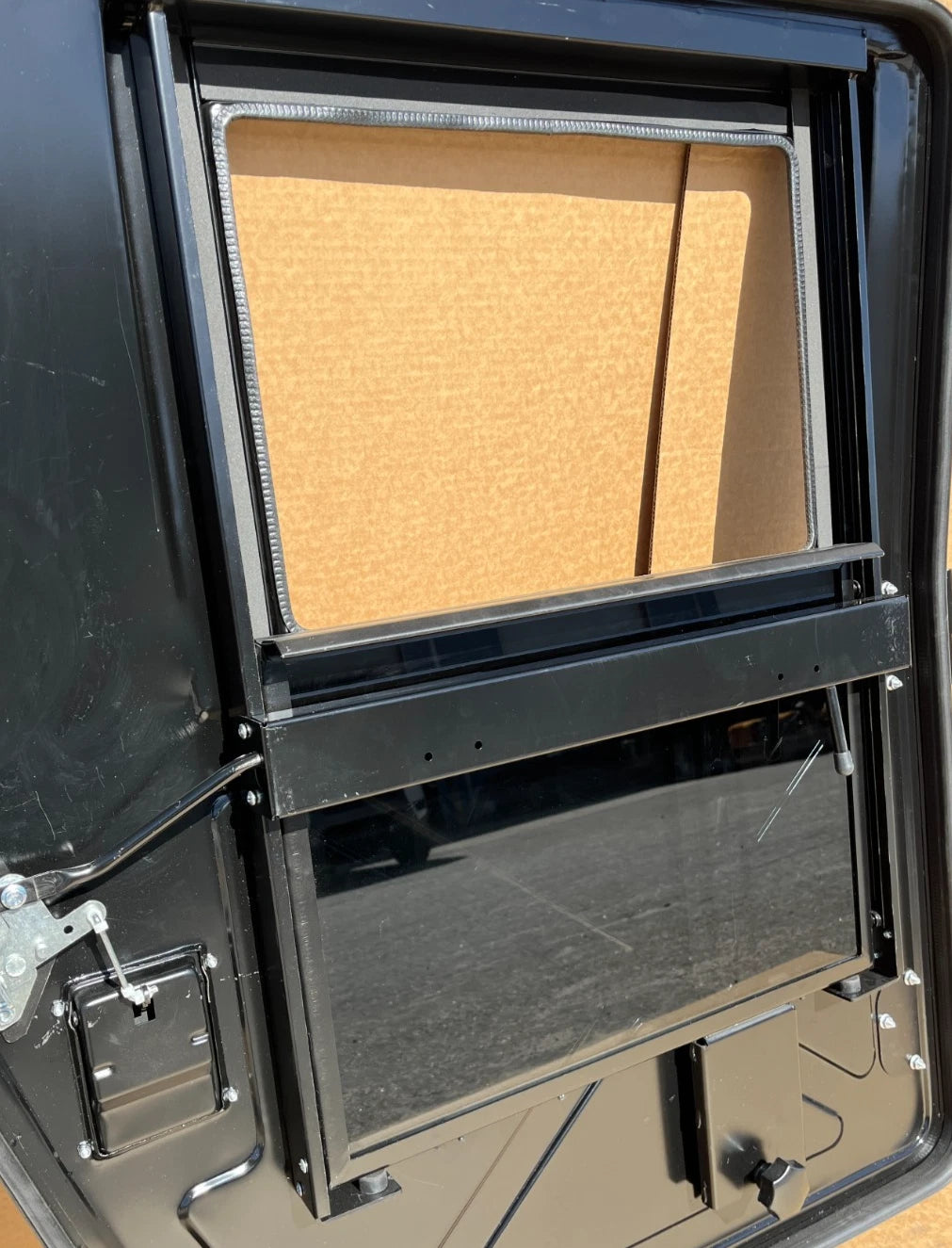 NEW BLACK METAL HMMWV PASSENGER'S SIDE REAR DOOR RH X DOOR 2510-01-257-3904