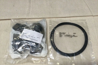 4910-01-117-7943	 MAINTENANCE KIT,VEHICULAR 5705145 105/120MM, M1