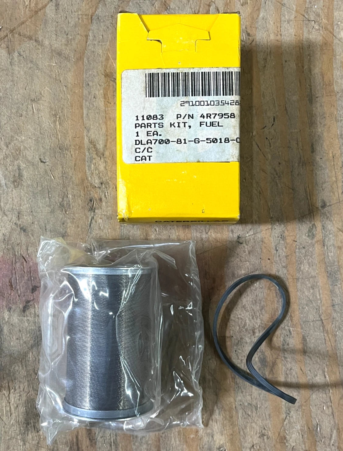 100 PACK GENUINE CATERPILLAR OEM FUEL FILTERS 4R7958 2910-01-035-4282