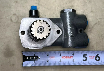 AMBAC FUEL METERING AND DISTRIBUTING SUPPLY INJECTOR PUMP SGB25C-23 10947153 2910-01-132-9015