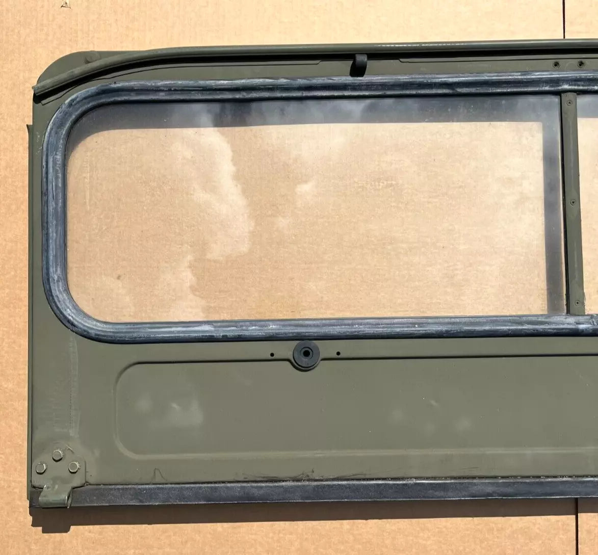 M151 M151A1 JEEP WINDSHIELD COMPLETE ASSEMBLY 10950776 2510-00-858-5597