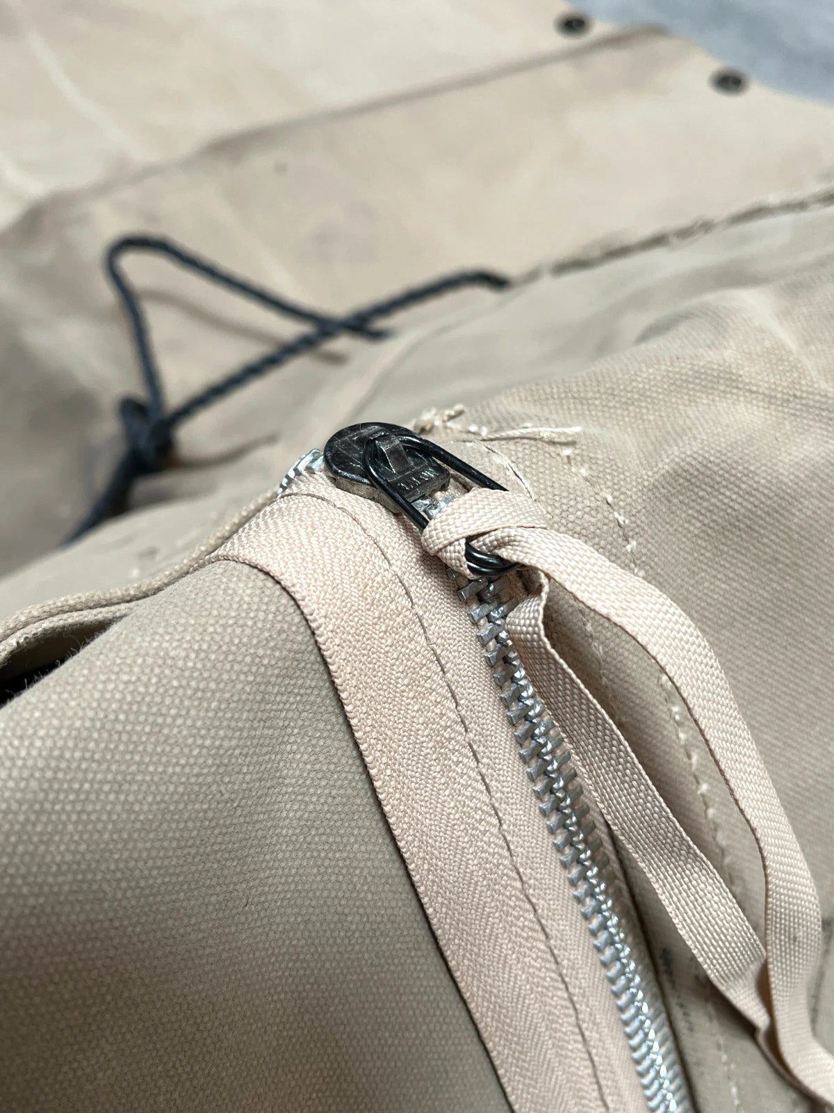 M35A2 2.5 TON TAN CANVAS CAB COVER 12300649 2540-01-155-0104