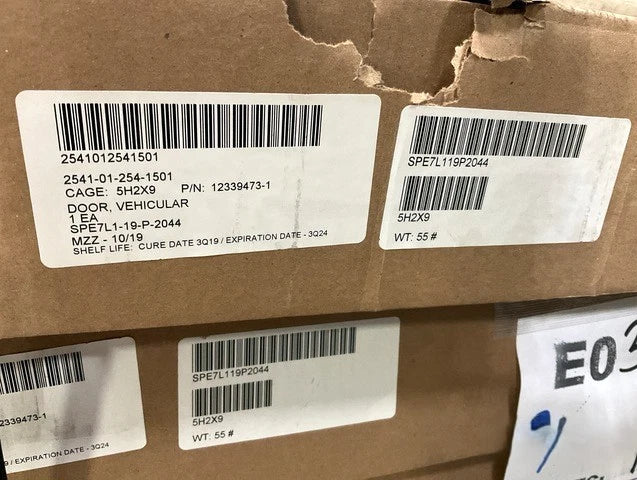 BRAND NEW HMMWV 1-1/4-TON TRUCK 5596900 REAR LH X DOOR 12339473-1 2541-01-254-1501