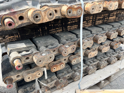 1ct. M51 M74 M88 ARMORED RECOVERY VEHICLE TRACK SHOE 8705914 2530-00-692-9316