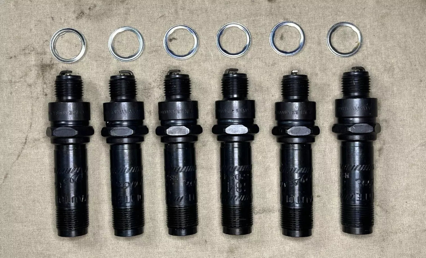 LOT OF 6 AUTOLITE SPARK PLUGS 2384 5611324 WR43L 943624 2920-00-865-6665