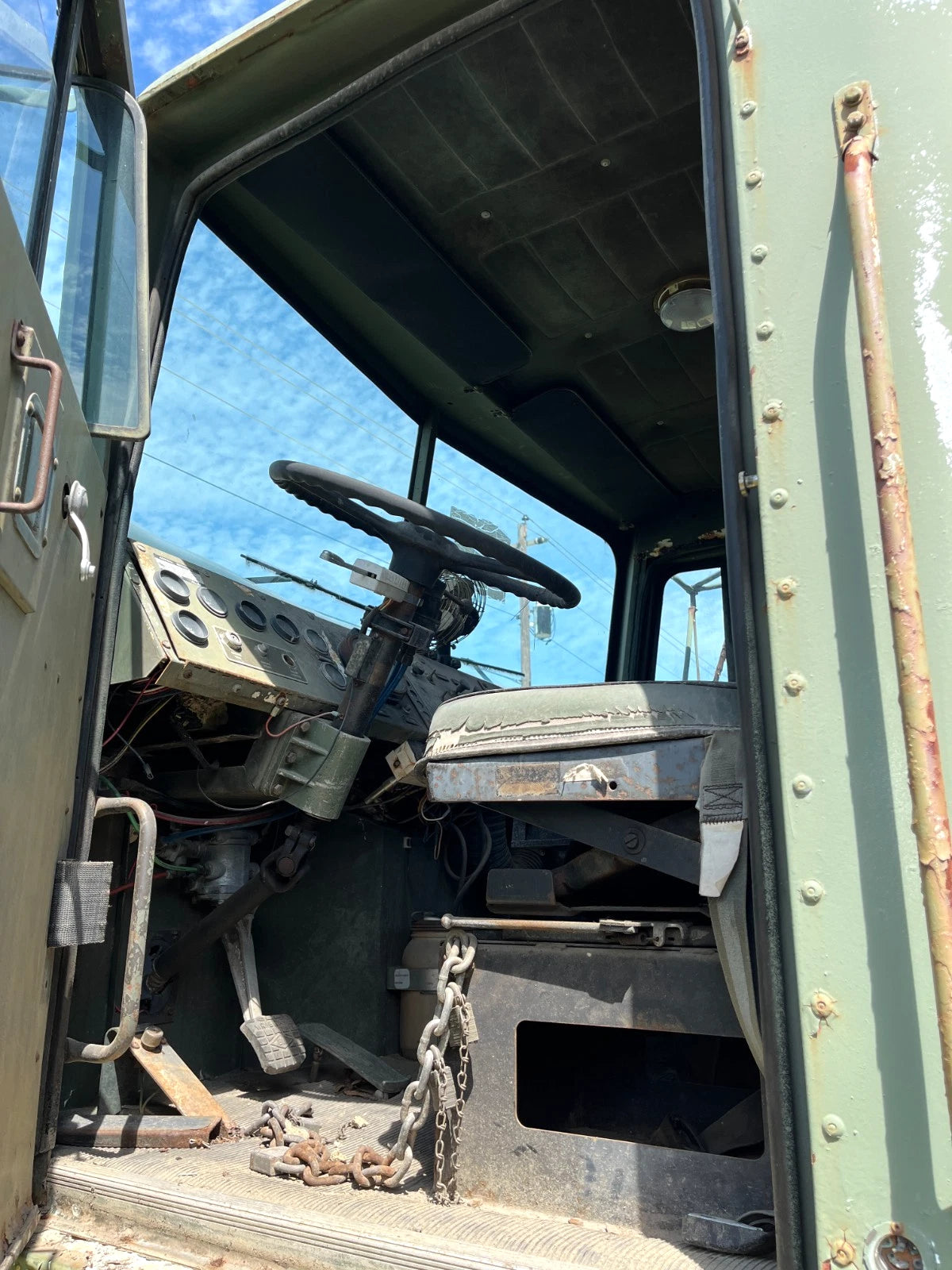 1979 M916 20 TON 6X6 TRACTOR TRUCK FIFTH WHEEL WINCH WITH 9,000 MILES AS-IS