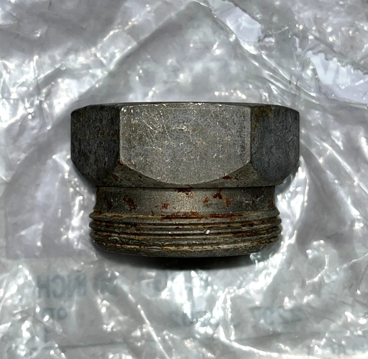 MERITOR THREADED PIPE-PLUG 1.75IN / 2297-J-3702 / 5365-01-383-2409