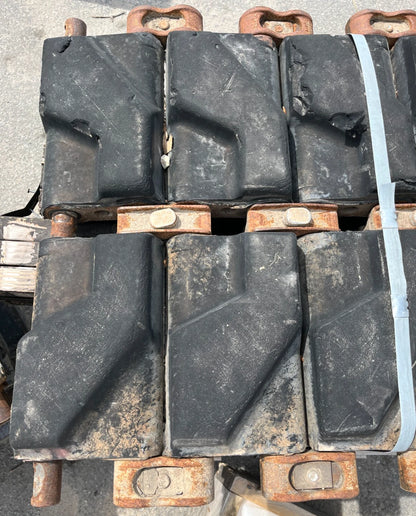1ct. M51 M74 M88 ARMORED RECOVERY VEHICLE TRACK SHOE 8705914 2530-00-692-9316