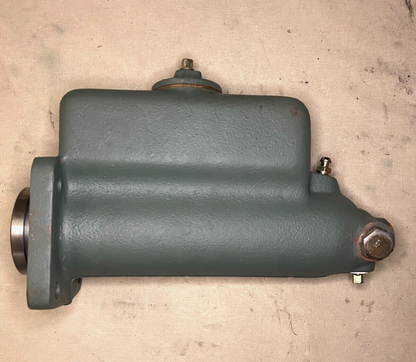 5 TON MASTER CYLINDER M809 Military Truck Parts 2530-00-741-1070, 12356931-1