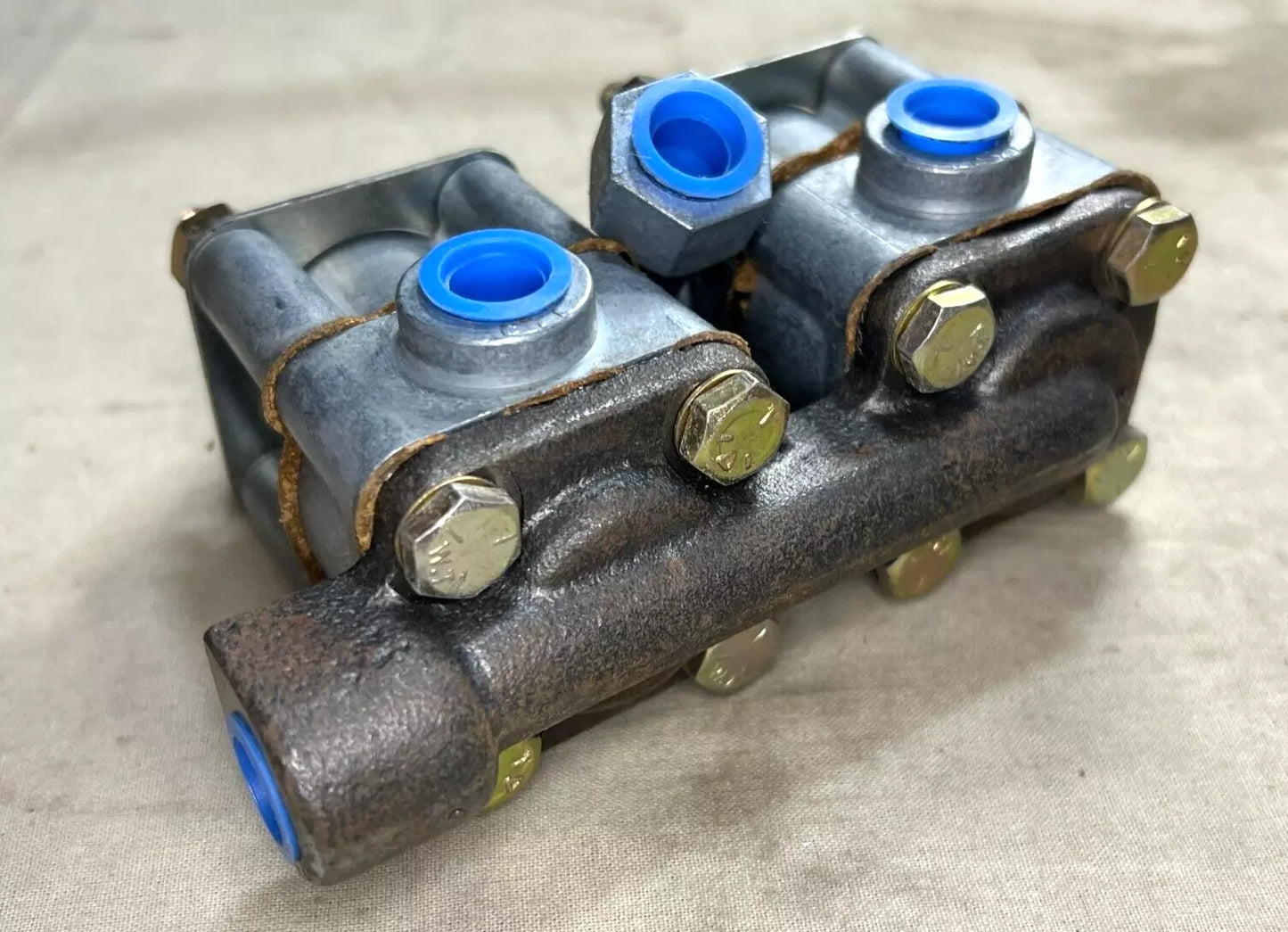 M809 5 Ton Truck Transmission Shifter T Shifter Valve M54 8327013 4820-00-832-7013