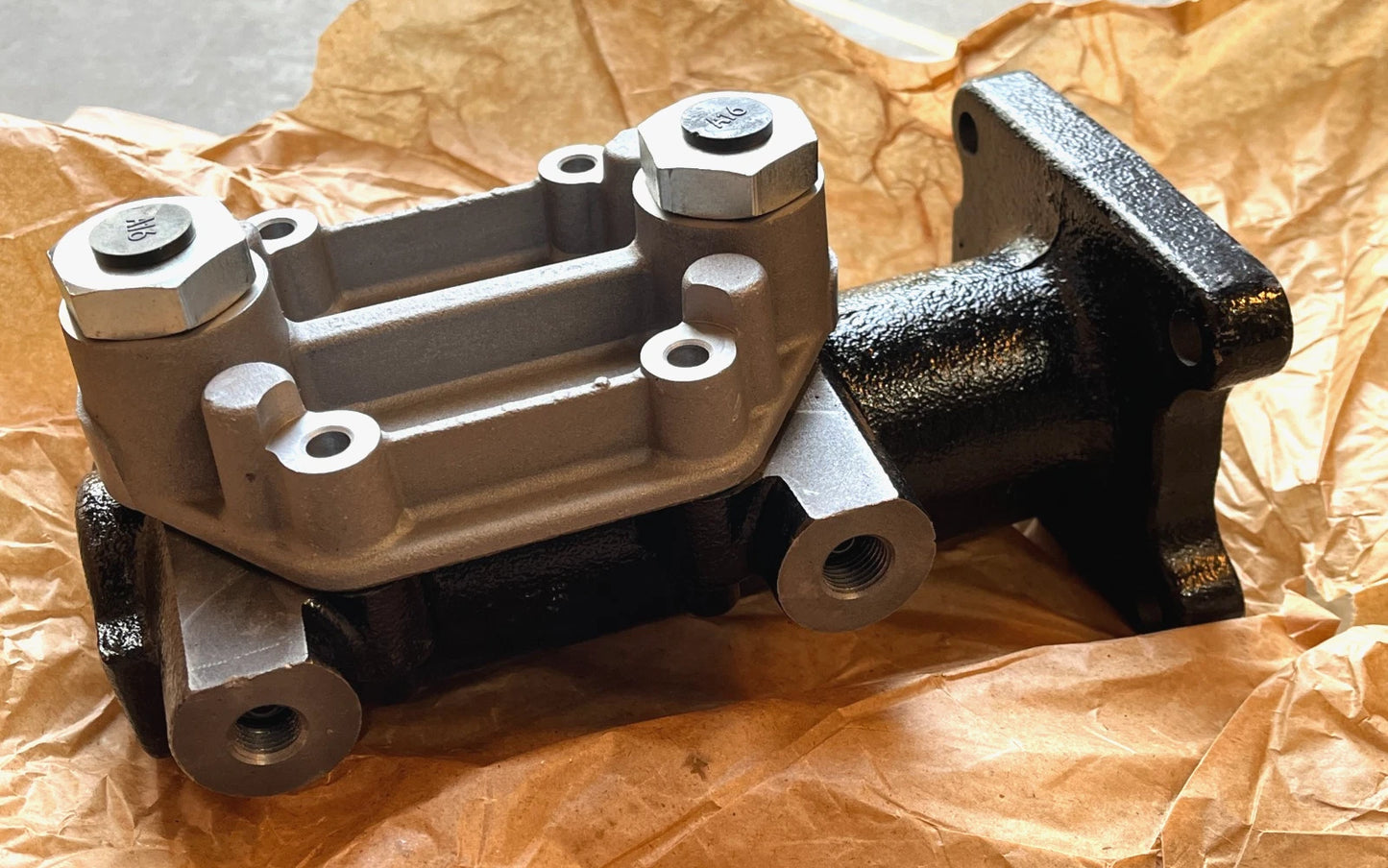 M35A3 2.5 TON TRUCK MASTER HYDRAULIC BRAKE CYLINDER 2233867 / 2530-01-398-4503