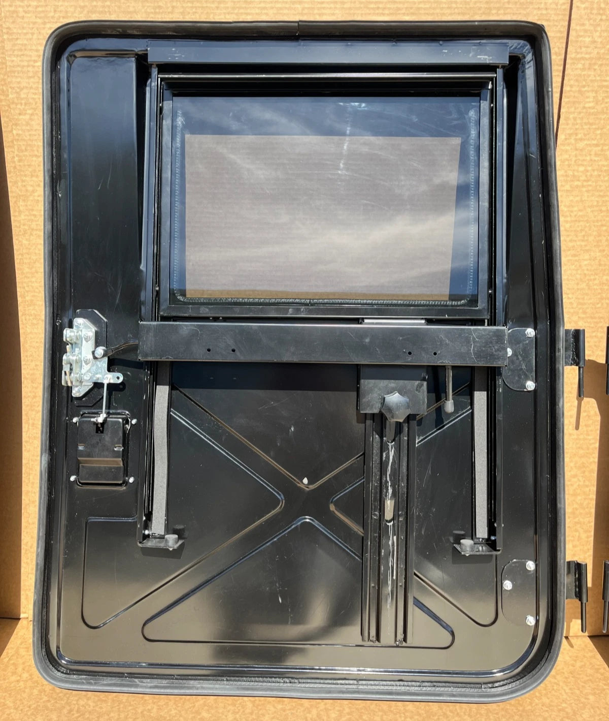NEW BLACK METAL HMMWV HUMVEE DRIVER AND PASSENGER FRONT DOOR LH & RH X DOOR SET 2510-01-257-3903 / 2510-01-254-1500