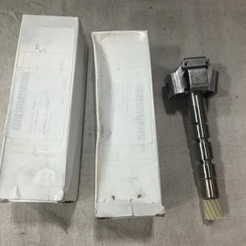 M939 5-TON SERIES TRUCK 23360C2 TRANSMISSION GOVERNOR 2AX974 2910-01-051-9444