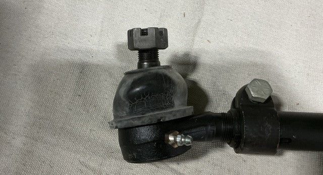 HMMWV STEERING TIE ROD 12507026 / 2530-01-554-4728