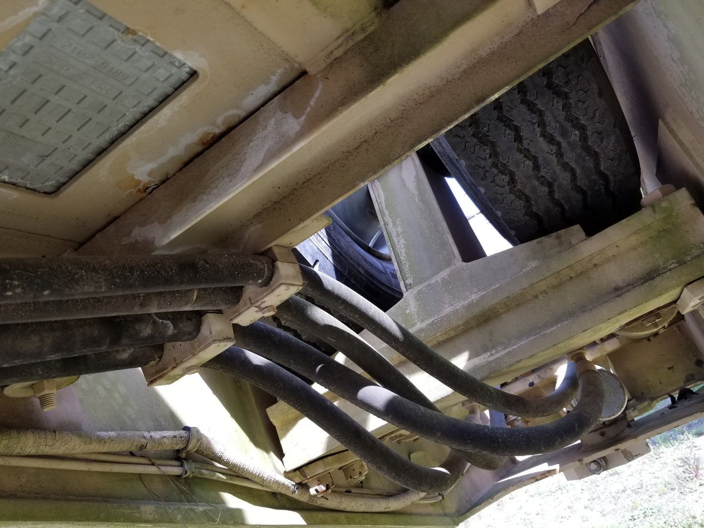 M1000 70 Ton Trailer,  Self Contained Hydraulic System Air Brake  Folding Ramps