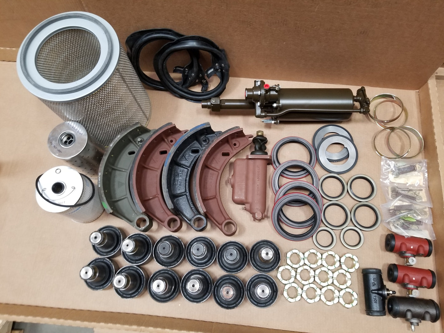 M809 Cummins Diesel Engine NHC 250 5 TON M800 SERIES MAINTENANCE READINESS KIT