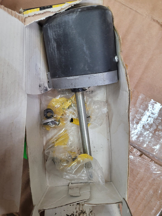 24V Wiper Motor General Dynamics R0062834 Rg31 Nyala Rg-31 | NSN 2540-01-547-1640