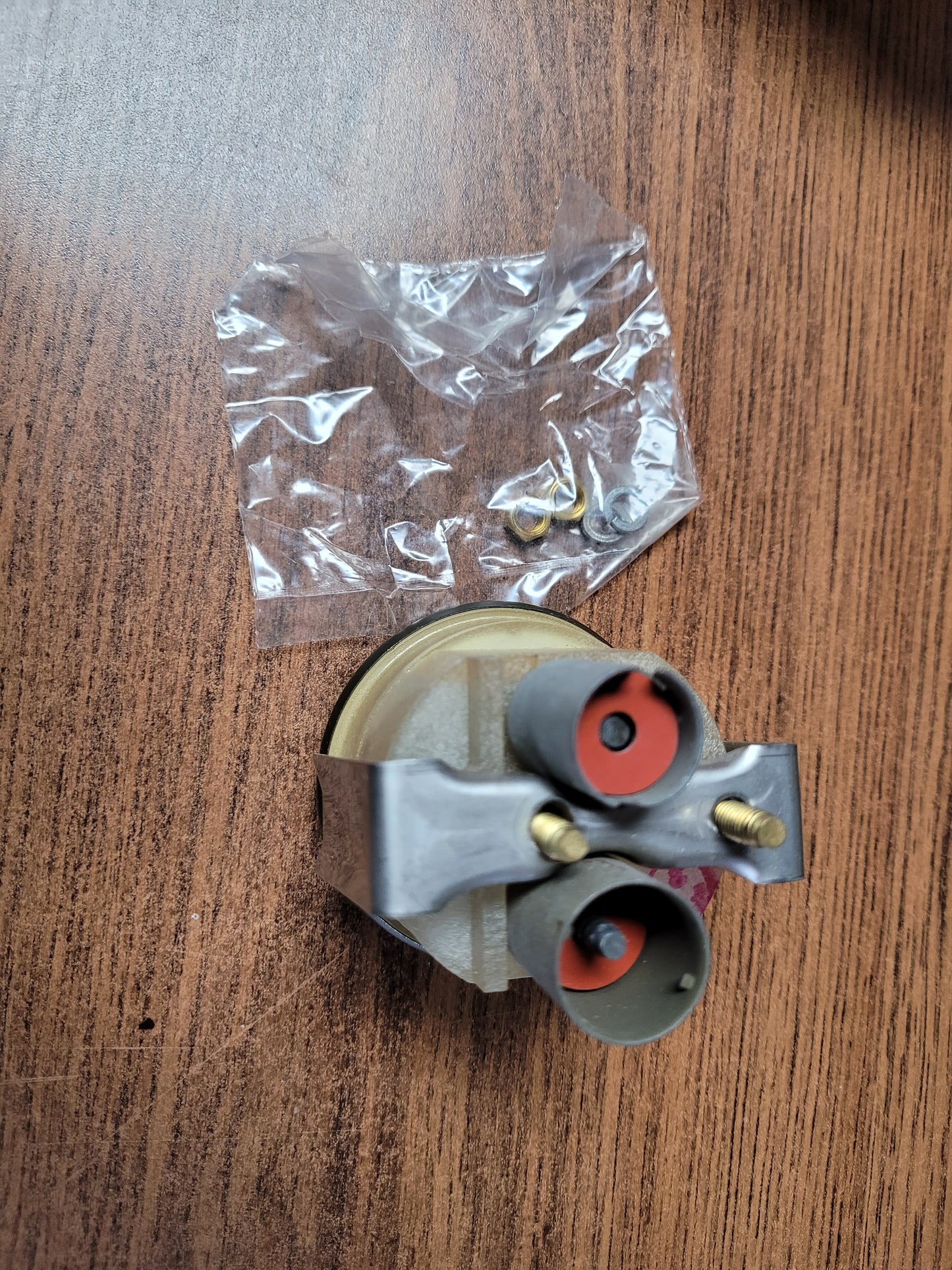 M35 M939 Temperature gauge 60-260 degrees 6685-00-335-9515  MS24543-2 8376379