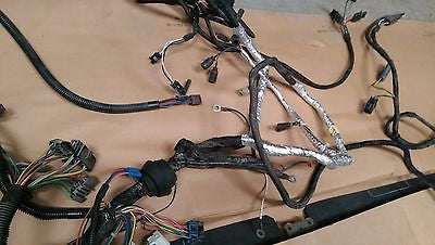 Hummer H1 Harness Body w/ box Humvee 6008679